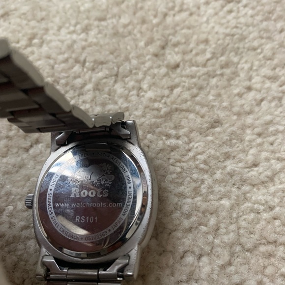 Roots Steel RS 101 stainless steel quartz mens watch - Picture 2 of 8